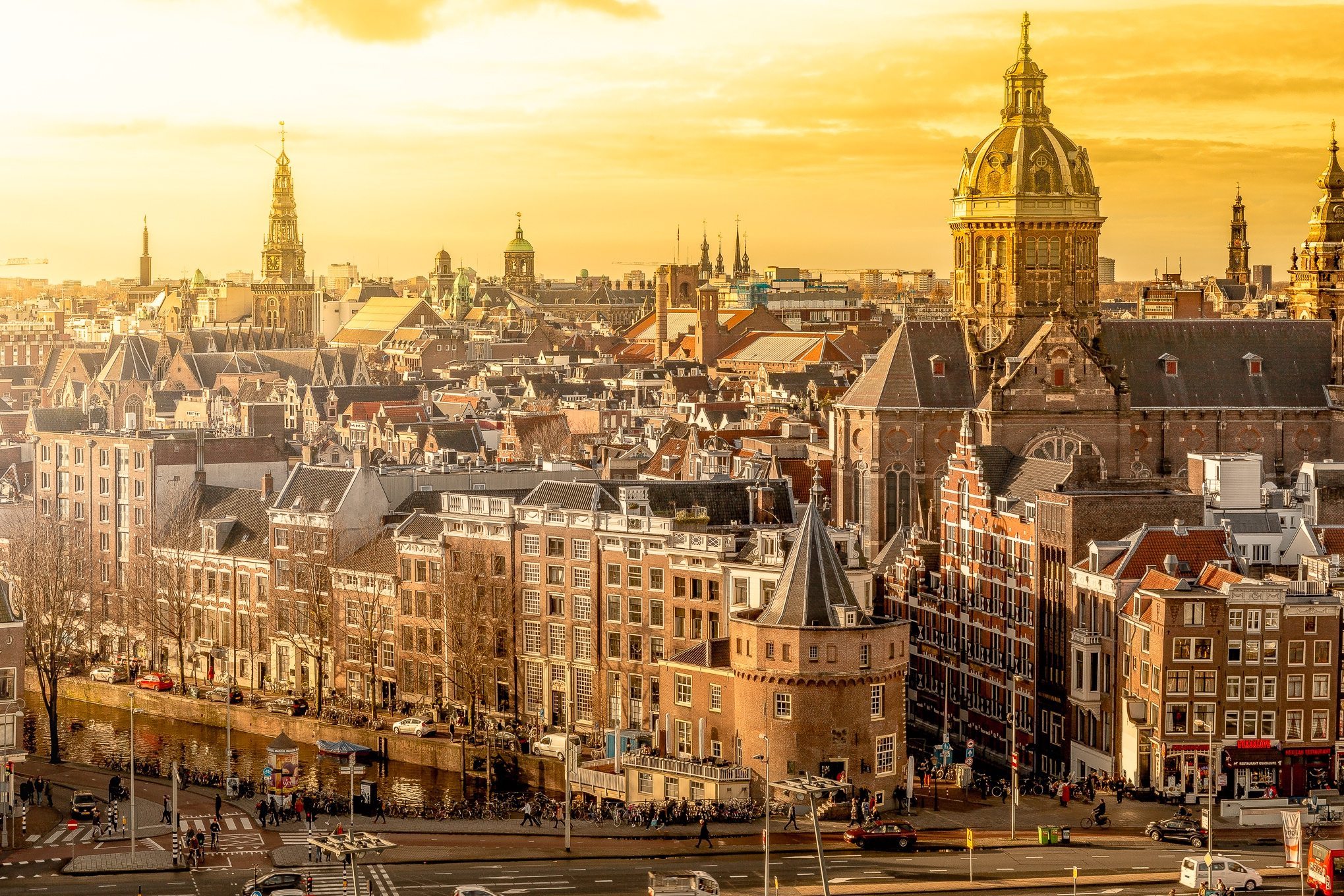 Амстердам был основан около 1275
