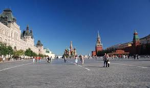 За красными стенами Кремля